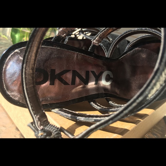 โจ DKNYC Zuri Ankle Strap Heels NWOT - Picture 6 of 9